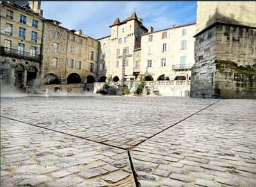 不銹鋼縫隙式排水溝新一代的城市排水系統(tǒng)