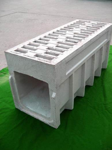 一體式和路緣石排水溝的特性