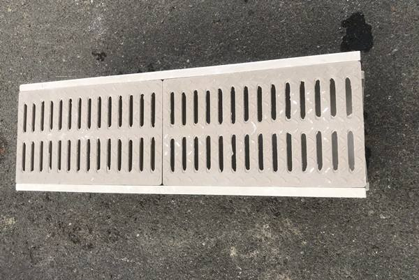 排水溝施工注意事項和不銹鋼蓋板的安裝方法